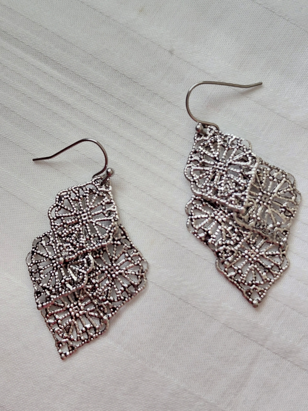 Silver Geometric Filigree Earrings New
